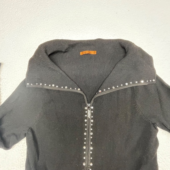 Belldini Women’s 1X Black Zippered Rhinestone Cardigan - Picture 3 of 13
